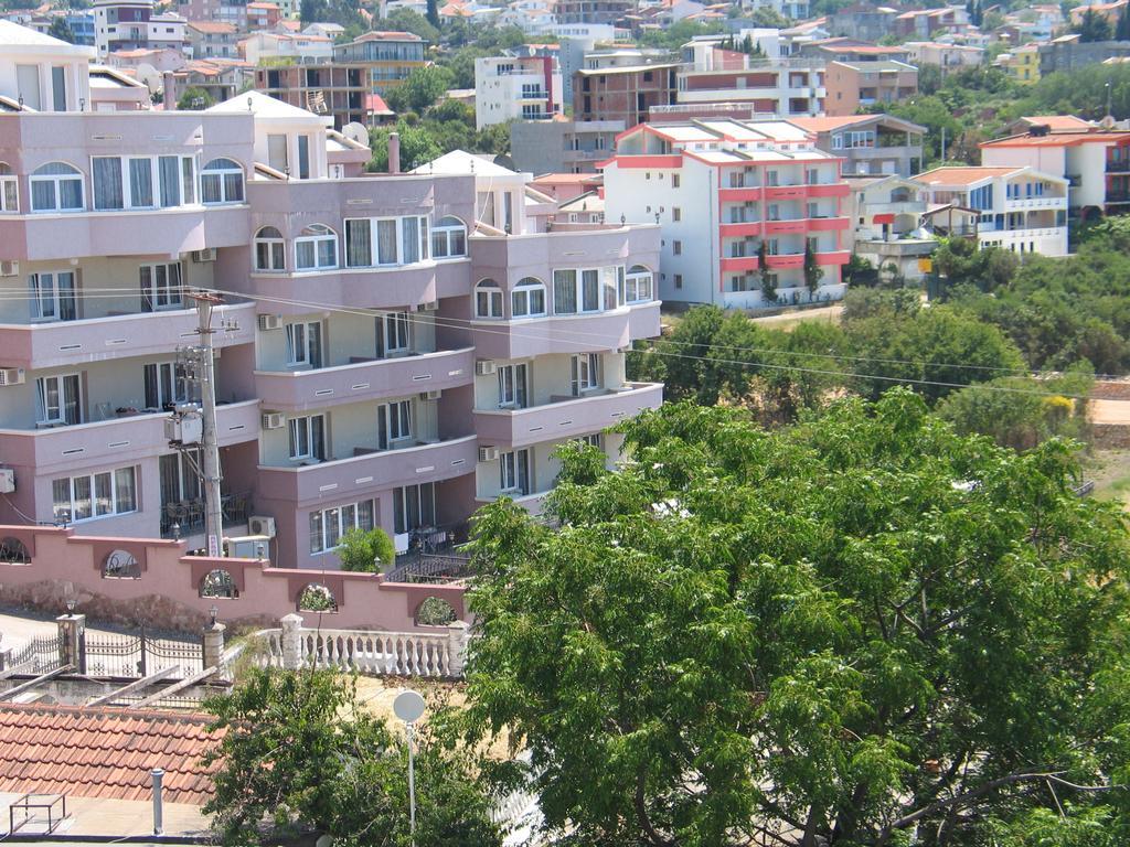 Guest House Dena دوبرا فوفا المظهر الخارجي الصورة